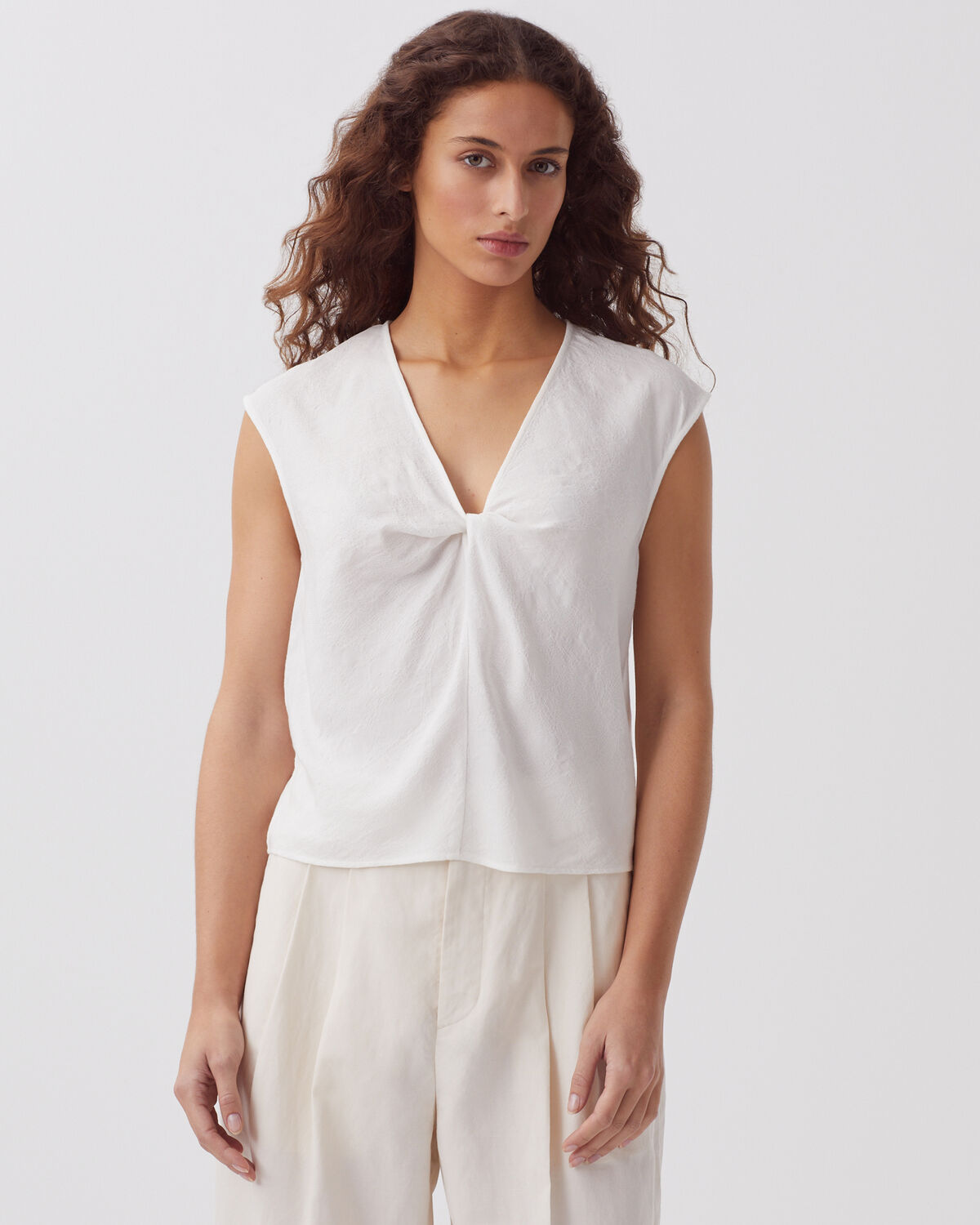 Top fluide sans manches torsadé - H003 WHITE - 1
