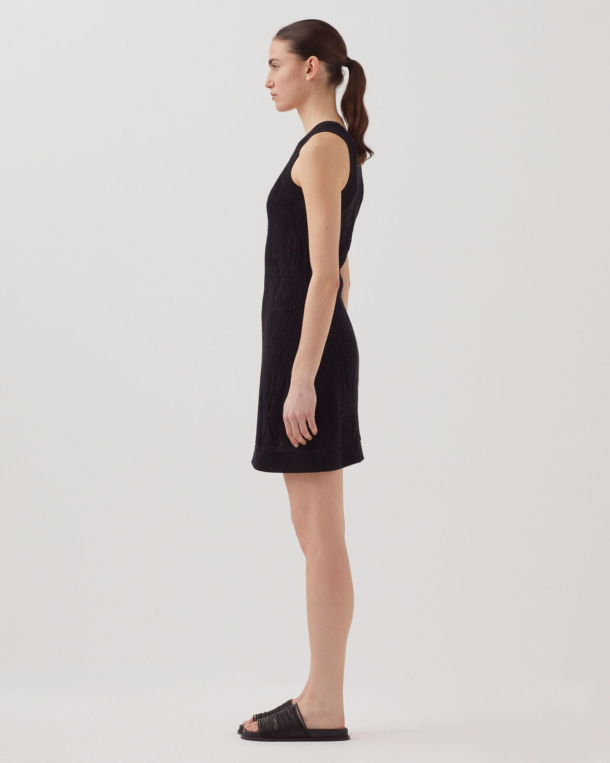Robe courte en crochet à motif floral - H091 BLACK BEAUTY - 2