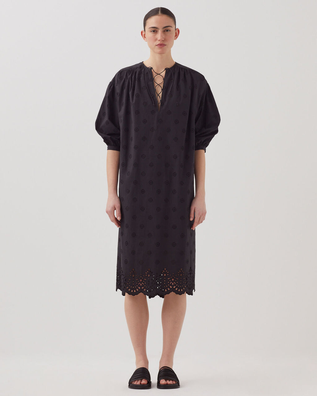 Robe midi broderie anglaise en coton - H091 BLACK BEAUTY - 1
