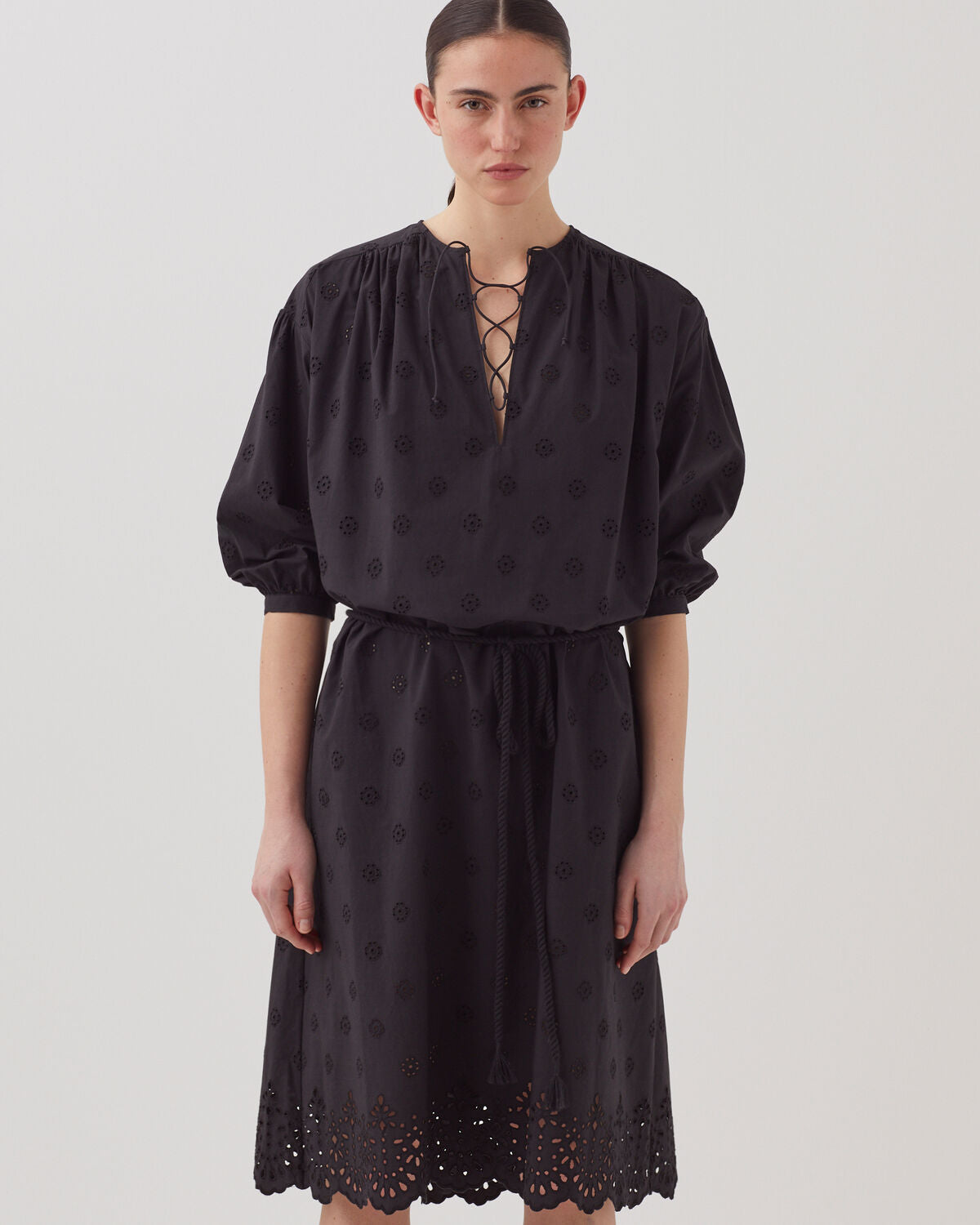 Robe midi broderie anglaise en coton - H091 BLACK BEAUTY - 2