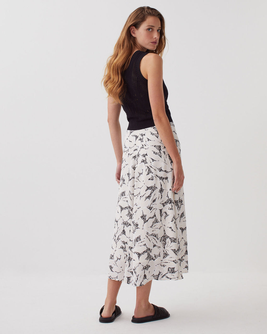 Jupe longue fluide asymétrique - J301 FLOWER CAMO ECRU - 1
