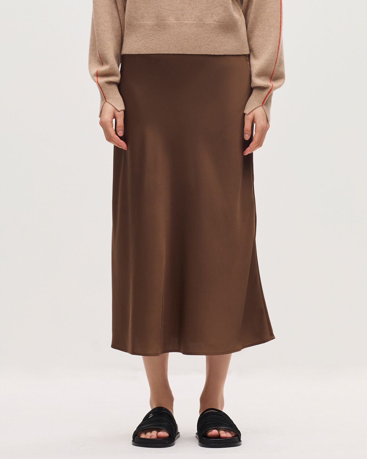 Jupe midi fluide satinée - K380 FUDGE BROWN - 2